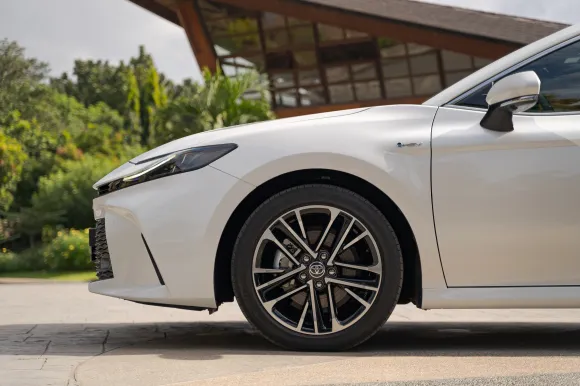 Camry 2.5 HEV TOP CE